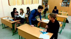 Антон и Лола - ШКОЛА - Почему так больно сильно