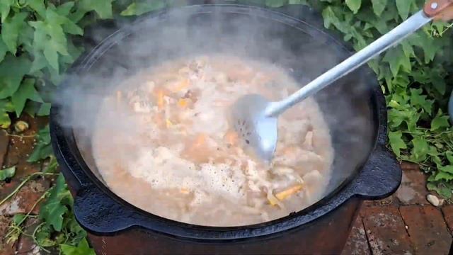 Плов из РИСА со СВИНИНОЙ в казане на костре) смотреть онлайн