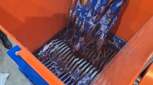 Дробление ткани , текстиля шредер ИШМ-220 ножи 10мм (1).mp4