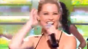Last Dance - SORAYA ARNELAS