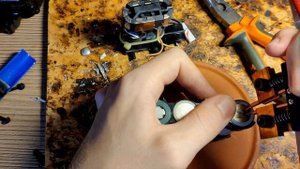 Замена элементов 18650 в аккумуляторной батарее Hitachi 14.4V