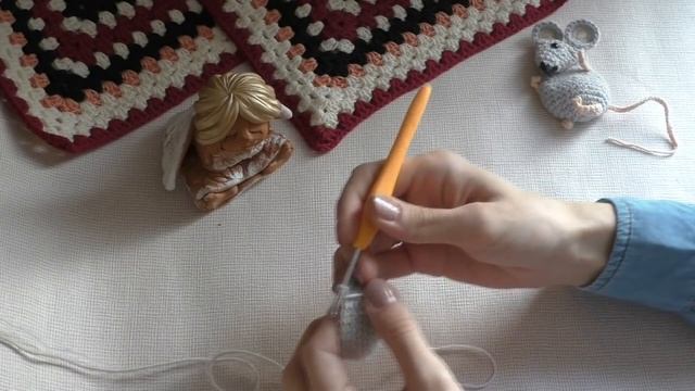 Мастер-класс брошь амигуруми Мышка