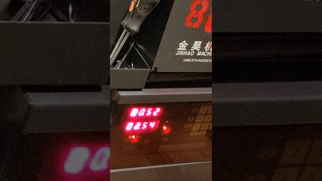 Работа перчаточного станка.Больше подходит для начинающих. смотреть онлайн