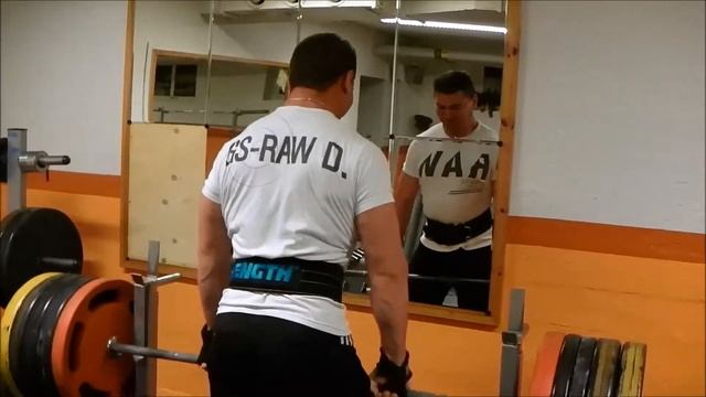 Traps/ Rear Delts/ Трапеция / Träna baksida axlar och traps- задняя дельта и трапеции