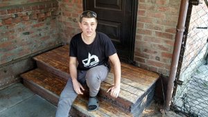 Как снять старую краску с дерева / Обновляю крыльцо перед домом.