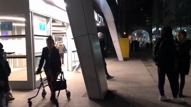 Сколько В Европе Зарабатывает Мото Курьер За Смену 4ч51м 73.06€+18€ чаевые |СПБ|