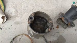 Неудачный ремонт вибронасоса (насоса вибрационного типа) [vibrating pump]