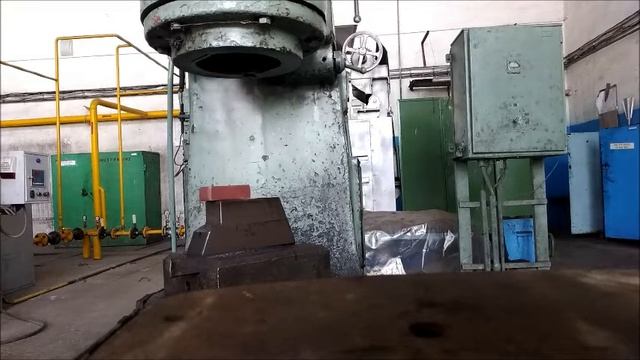 Молот с МПЧ 250 кг !!! Ковка БРОНЗЫ ! смотреть онлайн