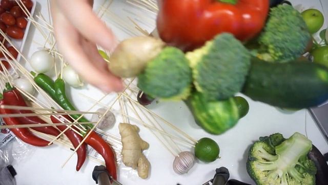 БУКЕТ ИЗ ОВОЩЕЙ СВОИМИ РУКАМИ смотреть онлайн