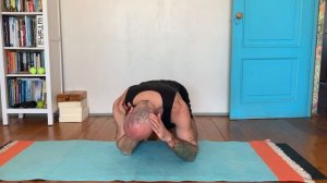 Как безопасно вытянуть шею.