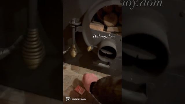Растапливаем банную печь в неотапливаемой бани. Все для бани в наличии ? #печнойдом #баня #батайск