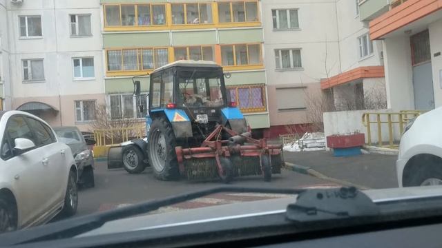 Колхозник как бы работает II смотреть онлайн