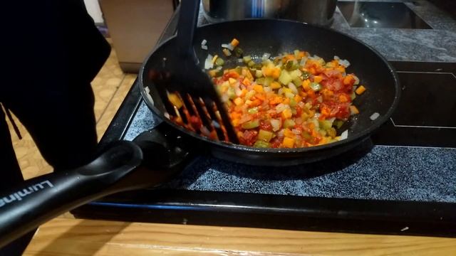 Солянка от Макса смотреть онлайн