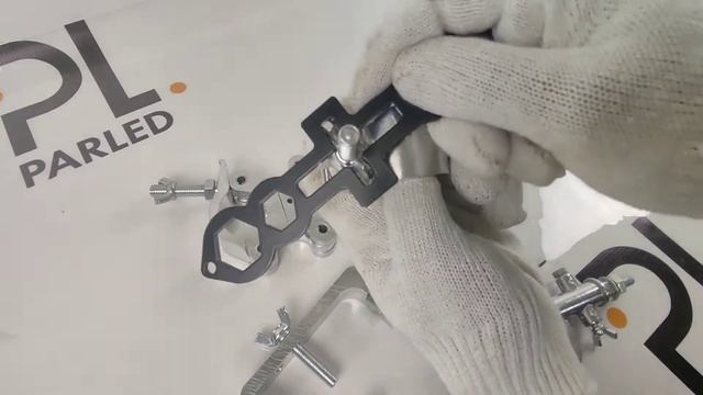Универсальный ключ для струбцин
