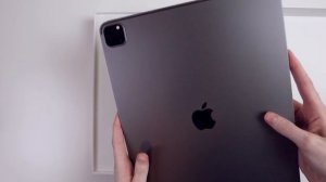 NEW M1 iPad Pro 2021 12.9” Unboxing