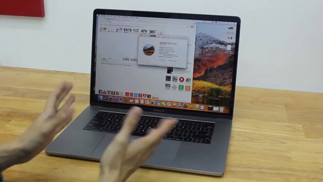Trên tay, Đánh giá nhanh Macbook Pro 2016 15 inch RETINA có Touch Bar - Suýt MAX OPTION смотреть онлайн