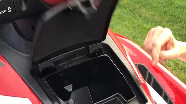 Yamaha GP1800, glovebox lid spring holds it open смотреть онлайн