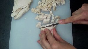 Салат с курицей,фасолью  и грибами.