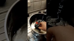 Чистка заварочного блока кофе машины DēLonghi MAGNIFICA EVO
