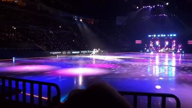 Charlie White and Meryl Davis Skate in Moments of Love on Ice Las Vegas 2014 смотреть онлайн