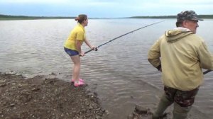 День рыбака / На рыбалке всей семьёй
