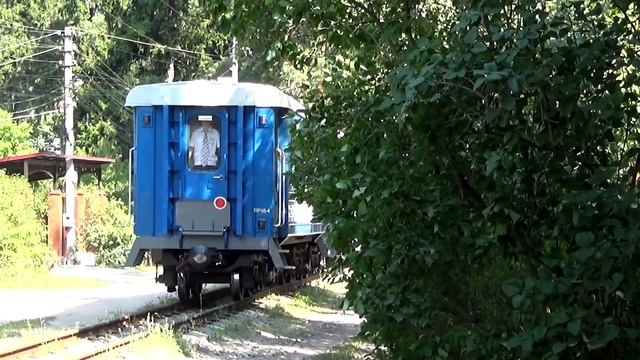 ДЕТИ УПРАВЛЯЮТ ПОЕЗДОМ! Узкоколейный тепловоз #ТУ10-032 на Детской железной дороге в #Кратово #МДЖД