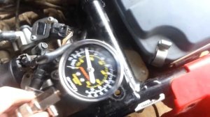 Замерил компрессию на Honde TRX 680.