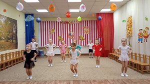 Ёлочки-пенëчки. Танцевальная игра на ускорение