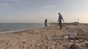 Рыбалка на море пеленгас на закате в секретном месте