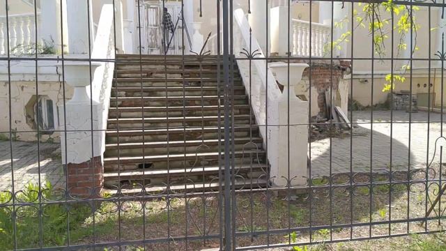 Лебединое озеро и парк "Дружба". ЛЕБЕДИ, ТЮЛЬПАНЫ И ПЛАНЕТАРИЙ смотреть онлайн