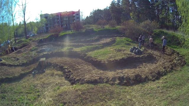 Делаем трек для радиоуправляемых моделей OFF ROAD смотреть онлайн