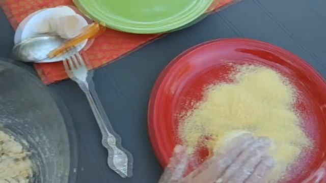 Лучший завтрак, который я пробовала. Сырники ПП. С кокосовой стружкой и палентой.