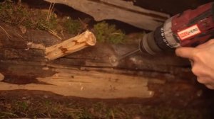 SURVIVE THE WINTER IN A SMALL COZY LOG CABIN.Documentary.