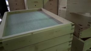 где купить качественные ульи для пчел с сетчатым дном. Производство рамок для ульев.