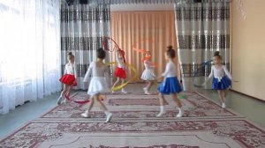Танец "Северное сияние", 2018 г. исп. гр. "Радуга" 6 лет