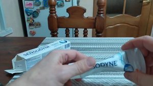 Sensodyne восстановление и защита зубная паста, Colgate 360 optic white зубная щётка, щетка