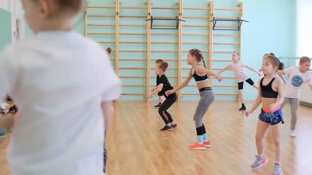 СФП для фигуристов | Младшие группы | Гурылев И., Агибалова А. смотреть онлайн