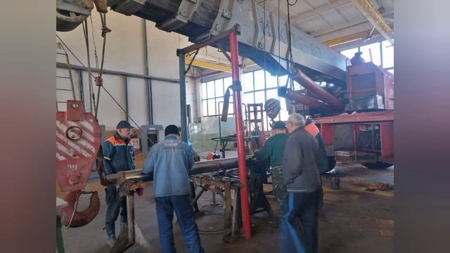 Автокран МКТТ-63. Японская установка ТАDANO TG-700E. Заканчиваем ремонт. смотреть онлайн