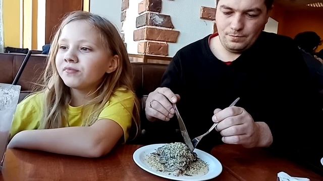 Где блины, тут и мы! #Чугунок#Курган#блинная#масленица#блиннаянеделя#отдых#семья#разныеначинки