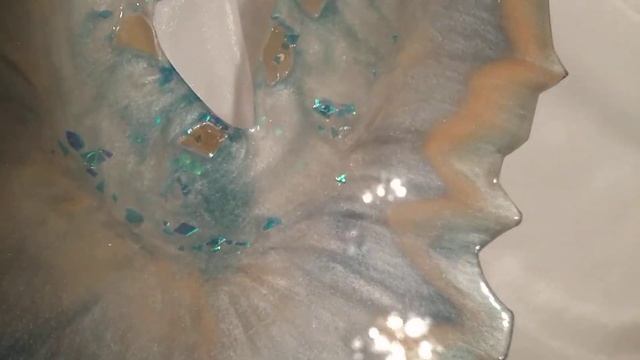 Поднос "Льдинка" из эпоксидной смолы смотреть онлайн