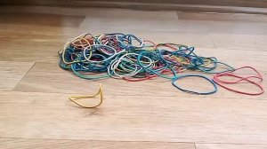 DIY - Как сделать попрыгунчик из резинок?