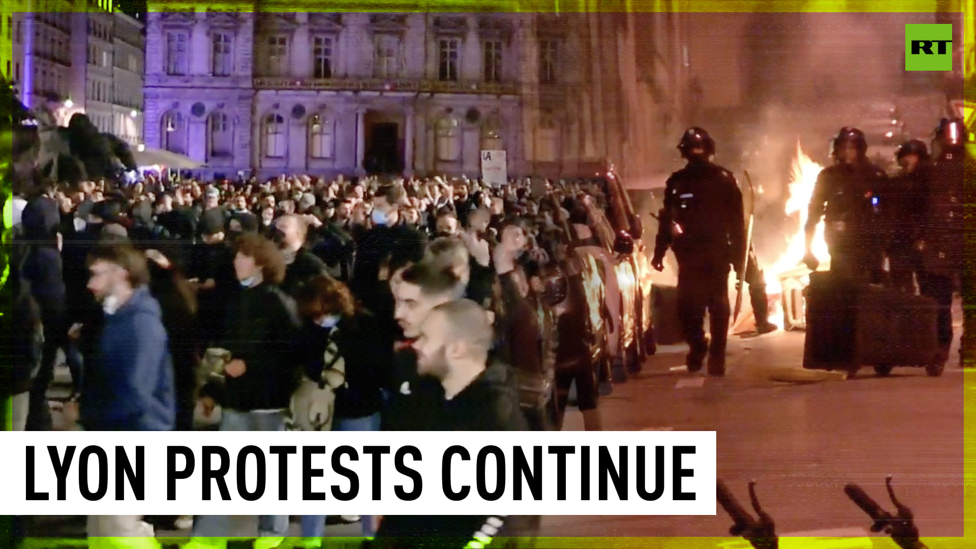Protests against France’s pension reform persist in Lyon смотреть онлайн
