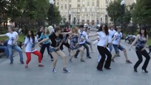 Акция памяти Майкла Джексона 25 июня 2010 г  Баррикадная  Флешмоб