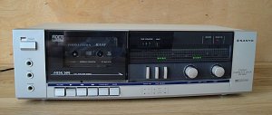 Винтажная стереокассетная дека SANYO RD S22-ЯПОНИЯ-1980-год выпуска