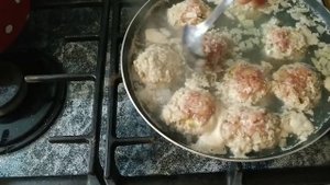 Как приготовить тефтели на сковороде