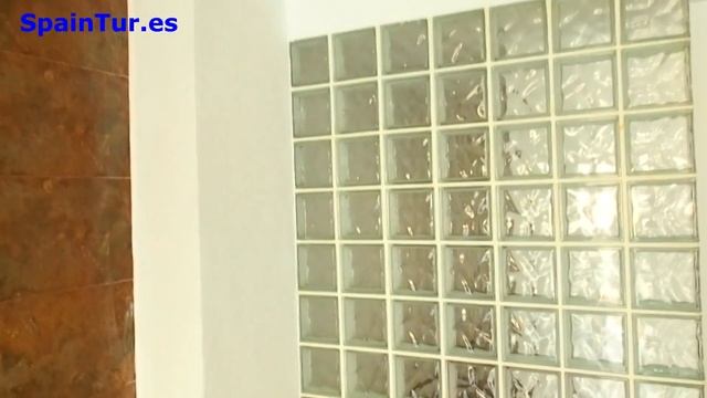 Зачем эта лестница в квартире в Аликанте, в Испании? ))) смотреть онлайн