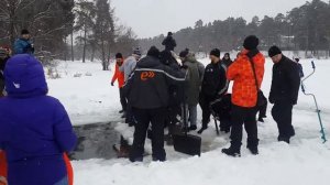 Раменское, деревня Клишева, рубка льда ;)