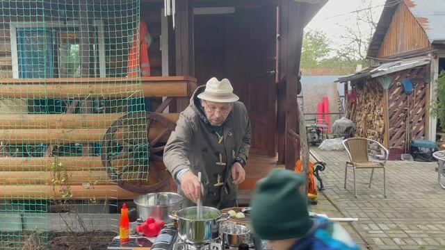 Приготовление папоротника орляка со сморчками .