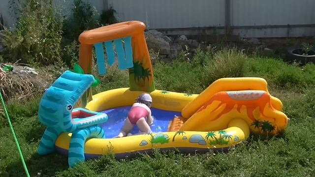 Большой надувной бассейн. Бассейн для детей. Бассейн для дачи.Большой надувной бассейн смотреть онлайн