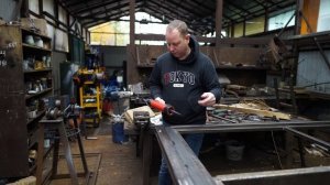 Нужно ли силиконить стыки откатных ворот?